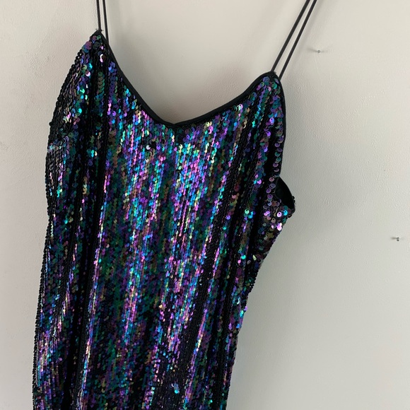 lulu’s mermaid sequined mini dress - Picture 5 of 8